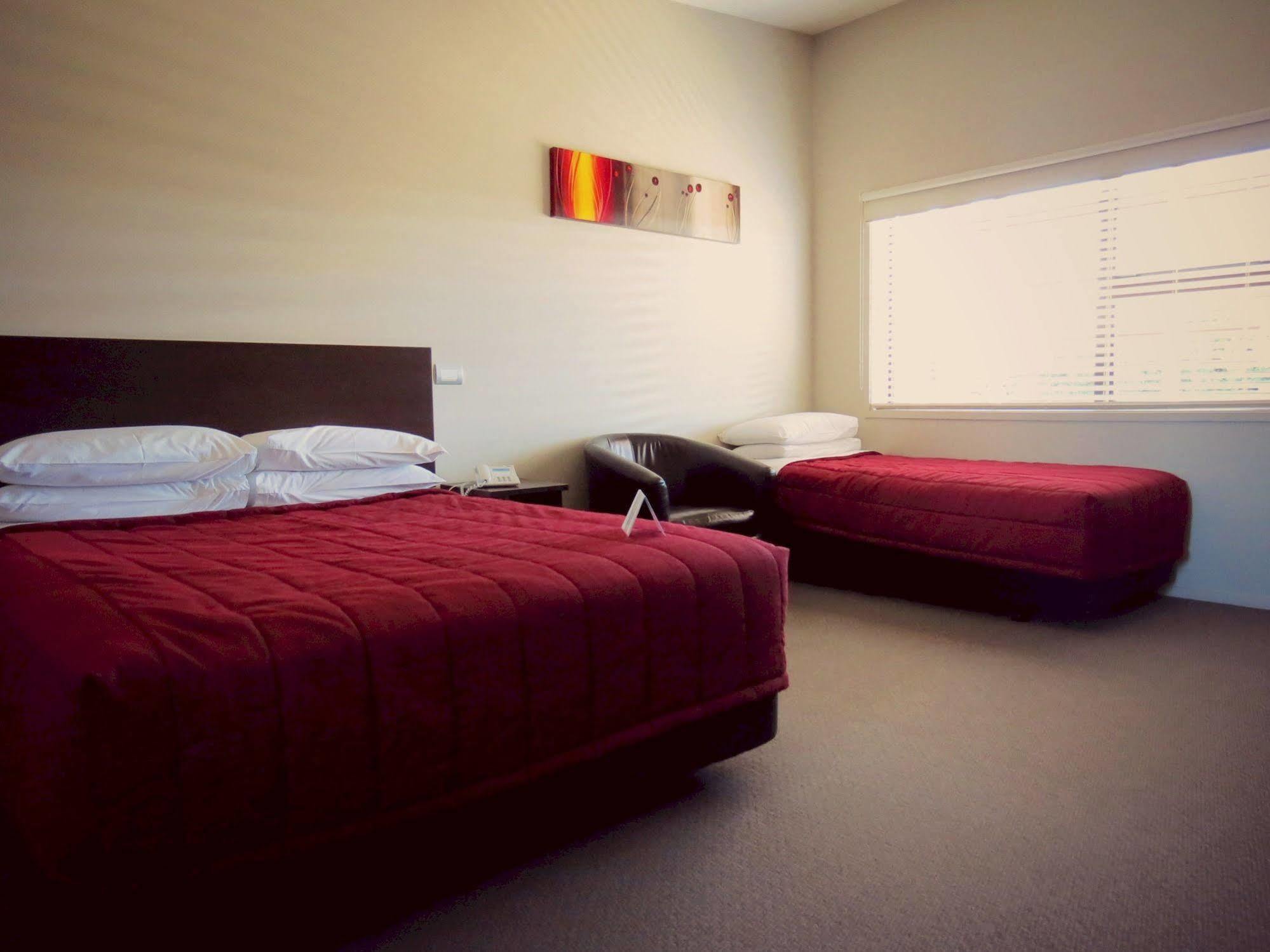 Amity Court Motel Stratford Eksteriør bilde
